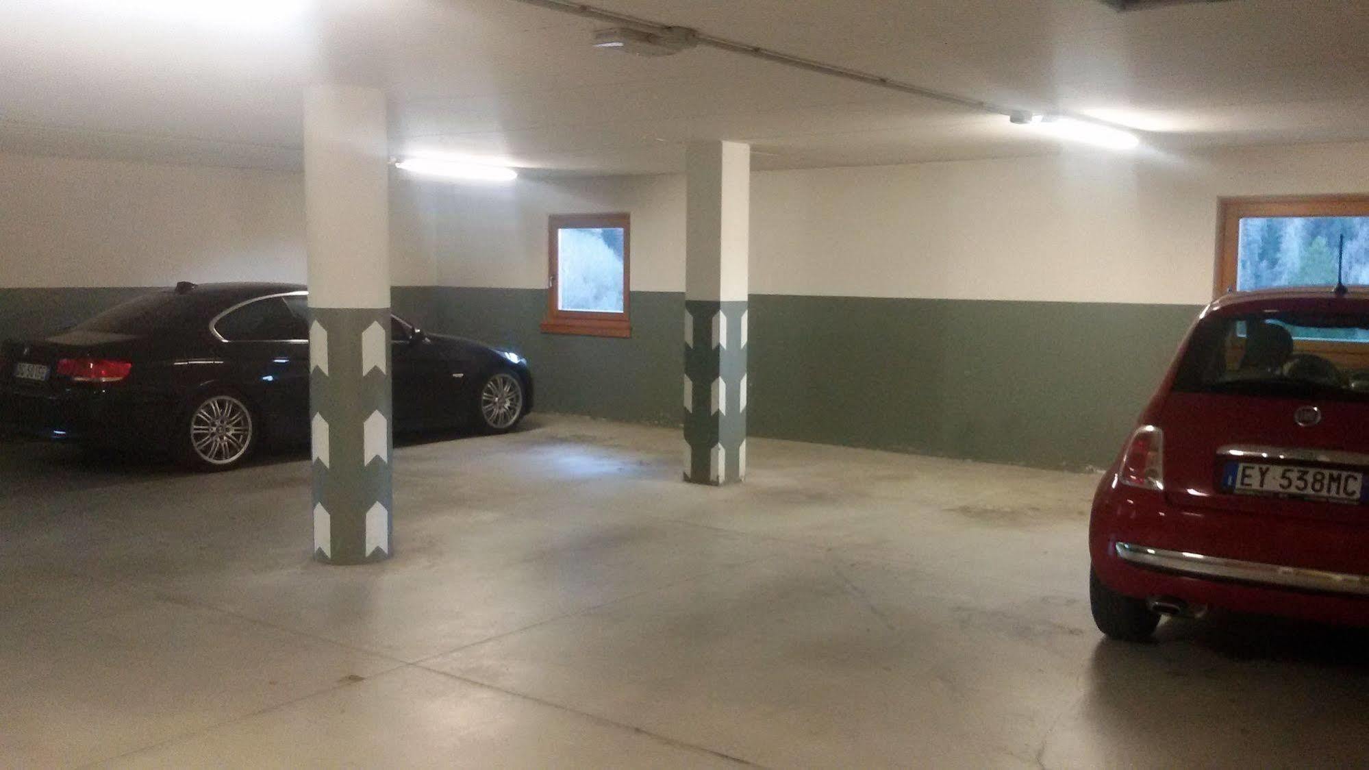 מדונה די קמפיליו Hotel Garni La Soldanella מראה חיצוני תמונה