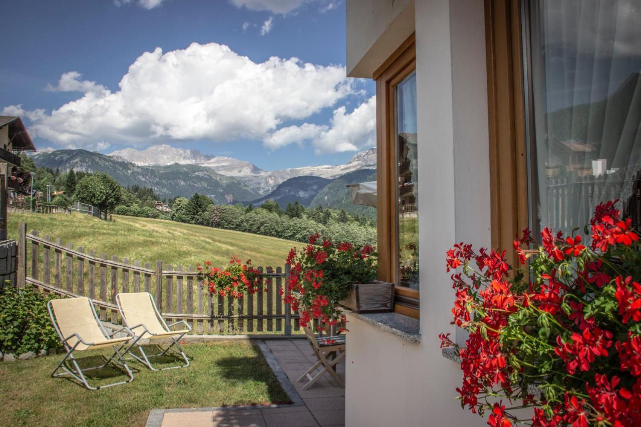 מדונה די קמפיליו Hotel Garni La Soldanella מראה חיצוני תמונה