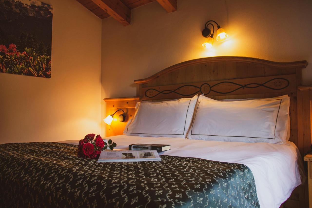 מדונה די קמפיליו Hotel Garni La Soldanella מראה חיצוני תמונה
